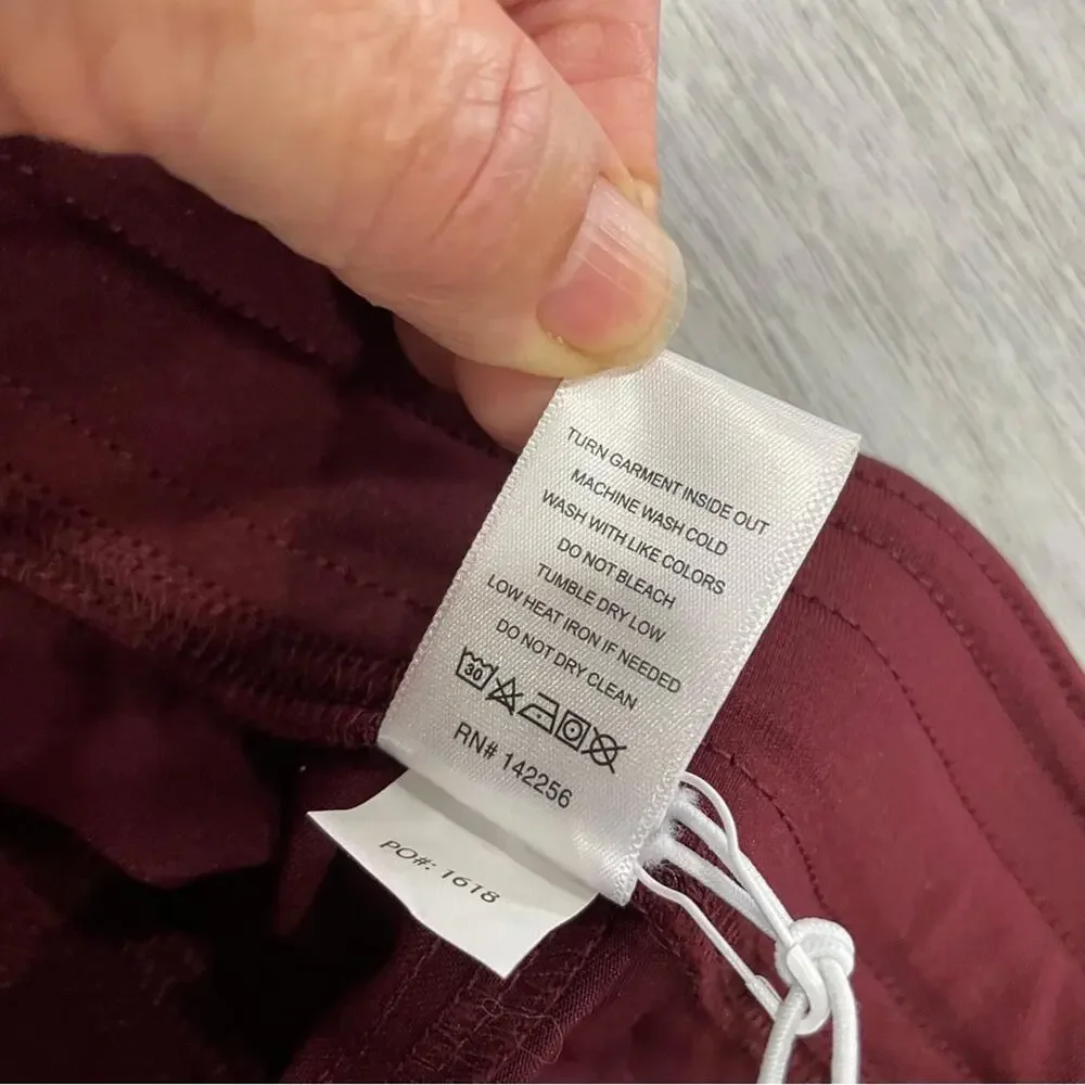 FIGS Technical Collection Axim Scrub Pants Size M Men's Red Nurse Medical T2001